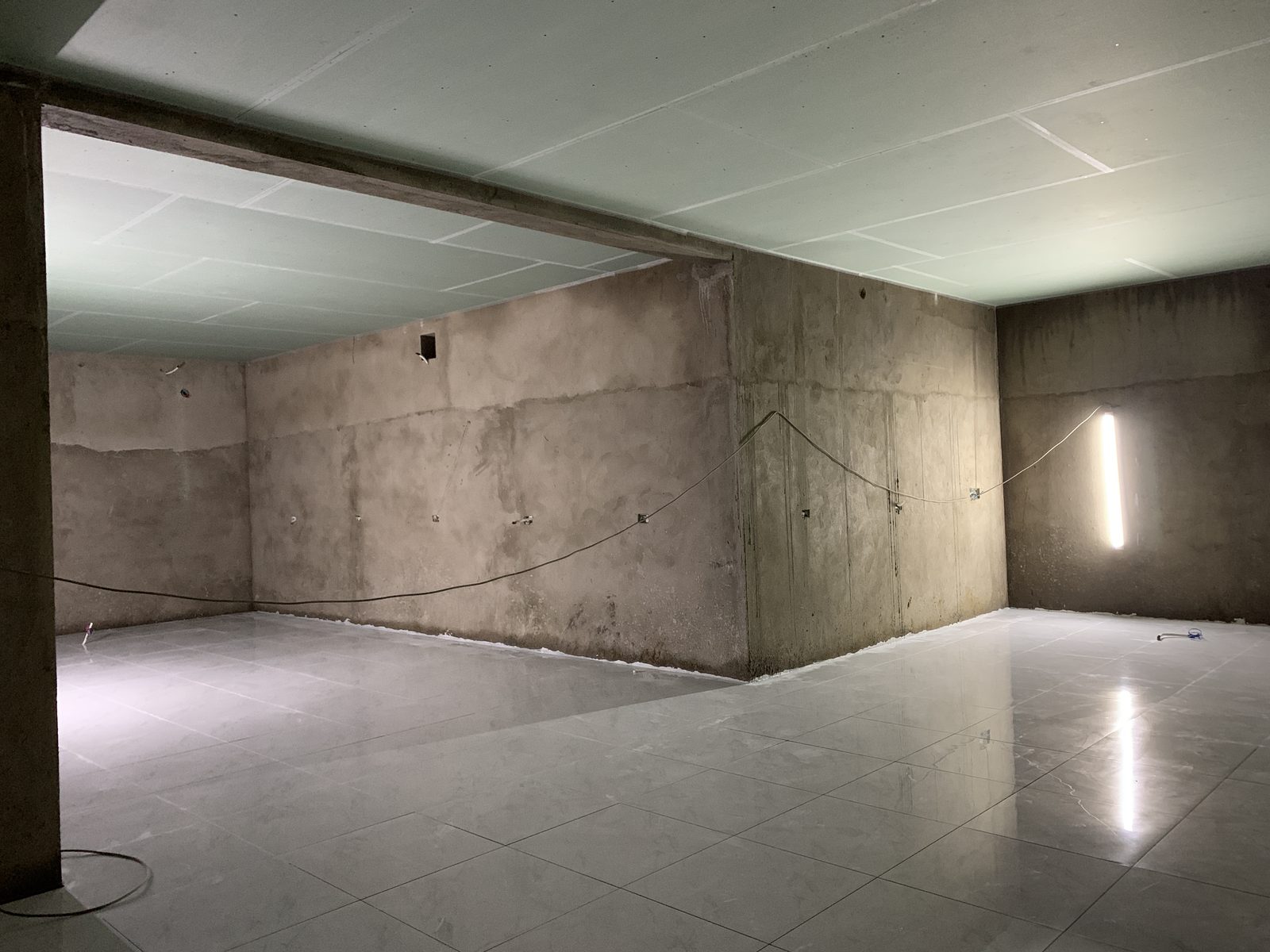 Tiles & ceiling boards